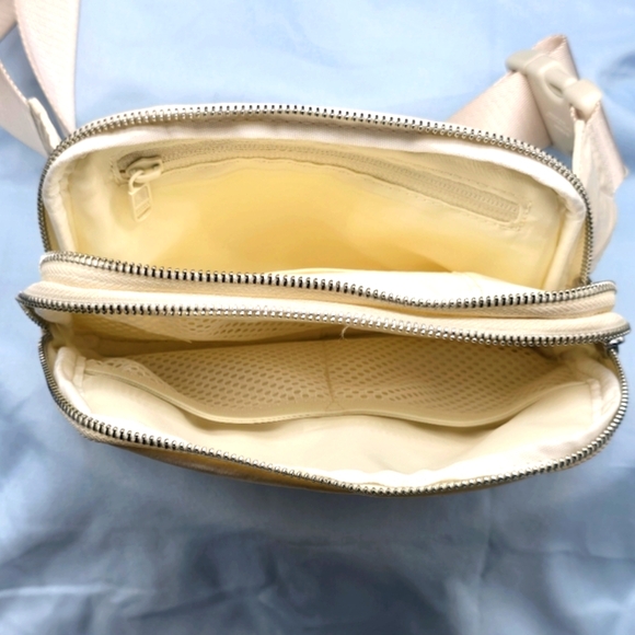 Pre Loved Pander Belt Bag Tan and Cream Bundle With 5 Zips! - Picture 7 of 7